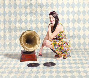 Pin up gramophone girl