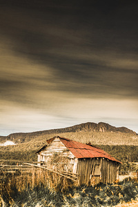 Regional ranch ruins
